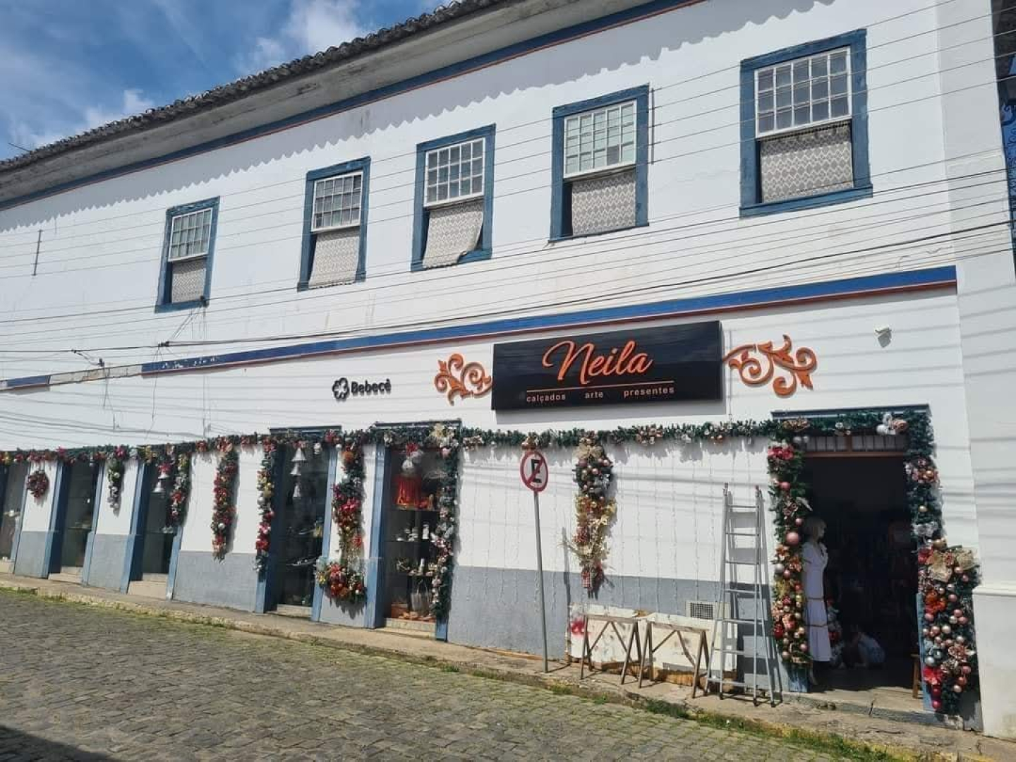 Neila Calçados Artes e Presentes 